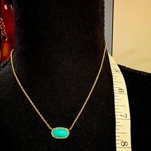 KS short pendant necklace